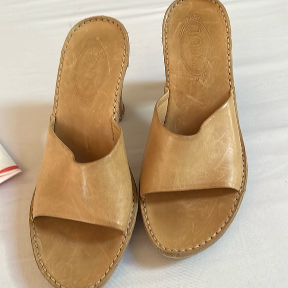 TOD’S  size 9.5 tan leather open toe slide leather wrapped heel gorgeous heels - Picture 1 of 13